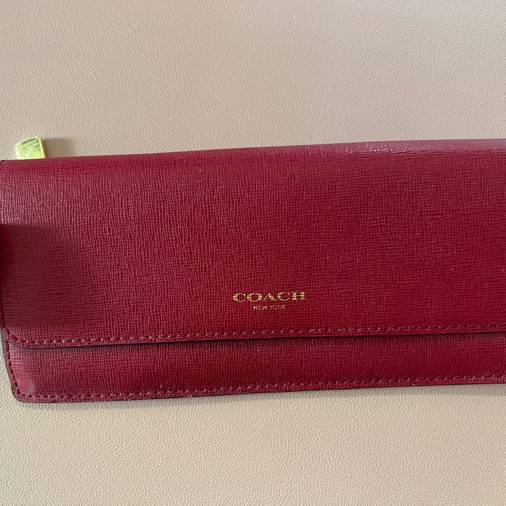 NWT Coach Saffiano Soft  Wallet in Scarlett